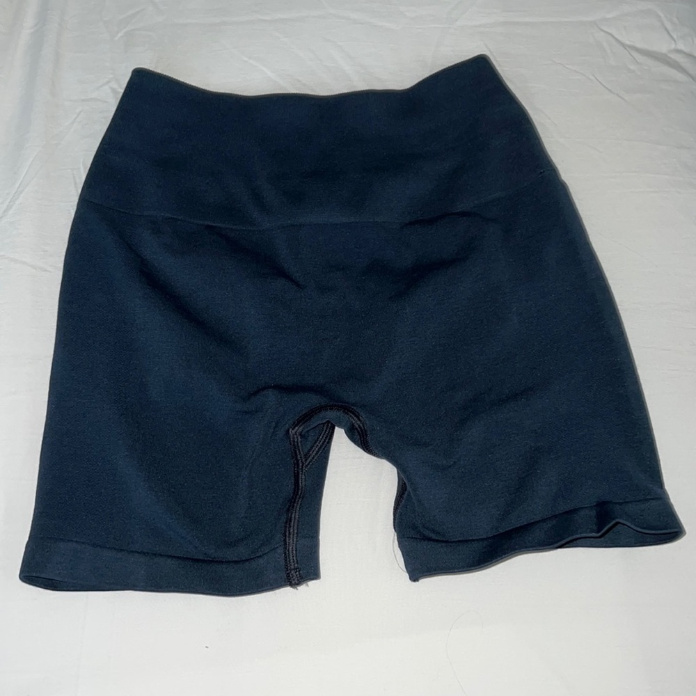 Blue Alphalete amplify shorts 4.5”